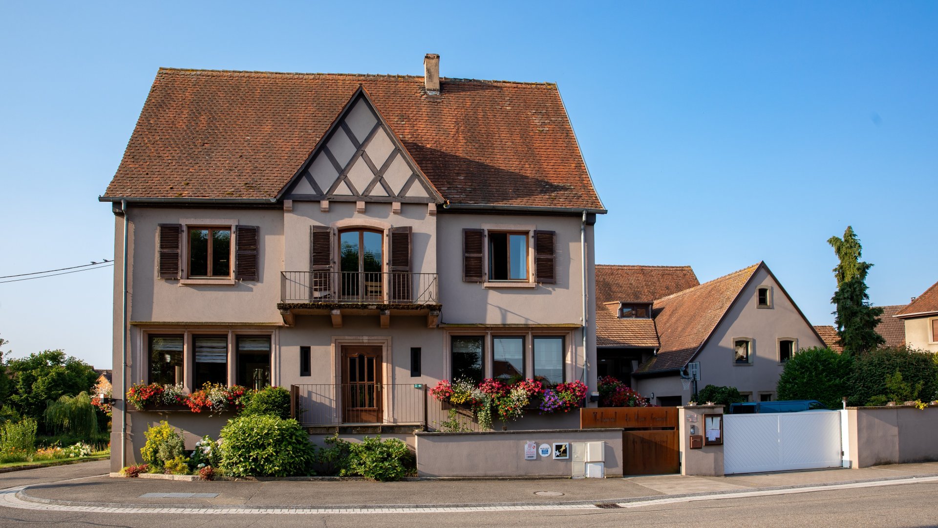 restaurant extérieur au vieux couvent rhinau
